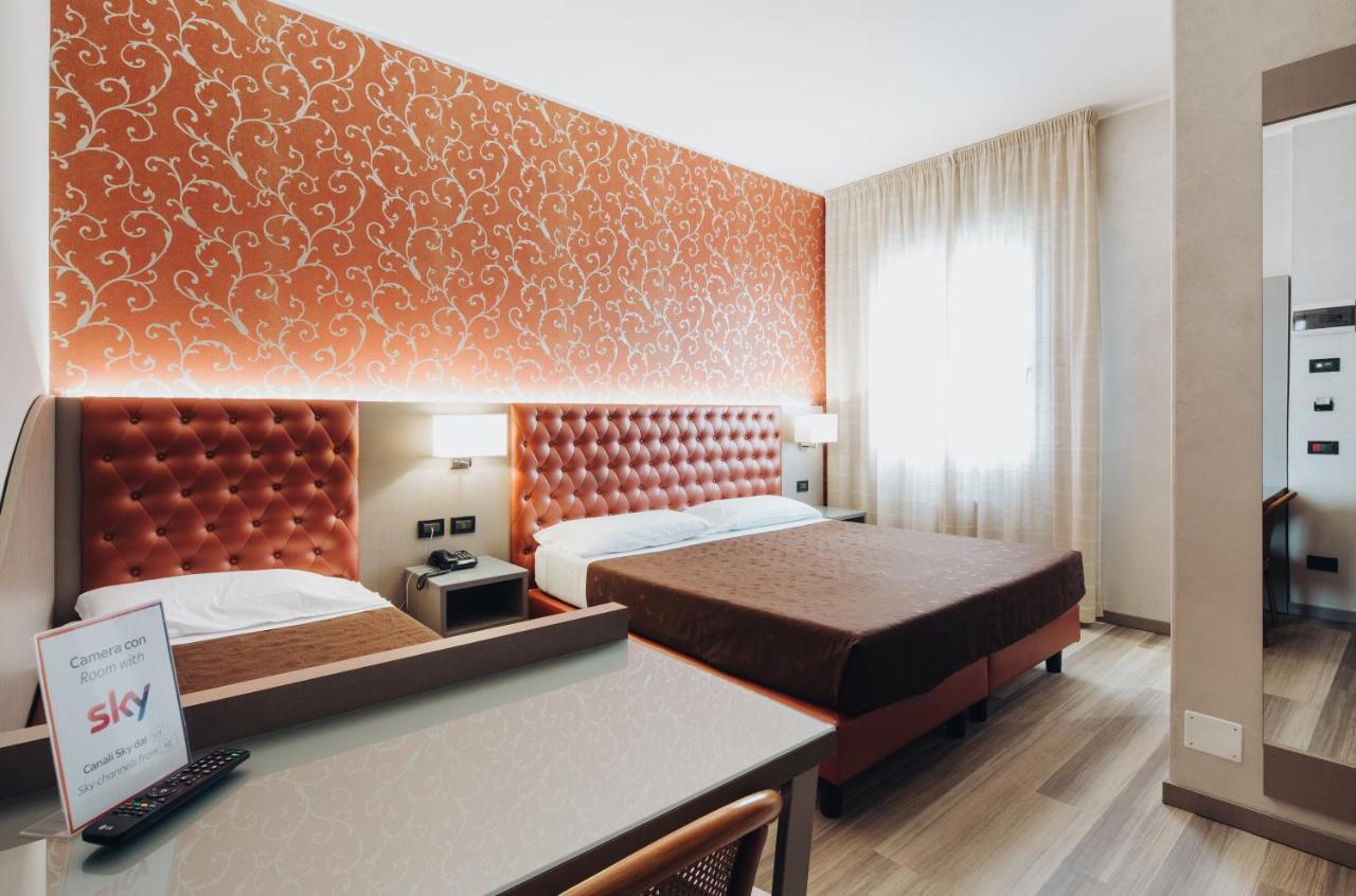 Hotel Alan Anzola dell'Emilia Eksteriør bilde