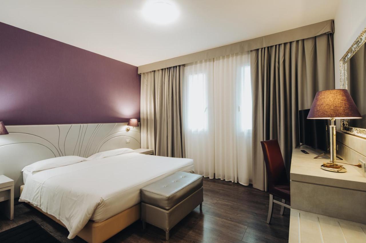 Hotel Alan Anzola dell'Emilia Eksteriør bilde