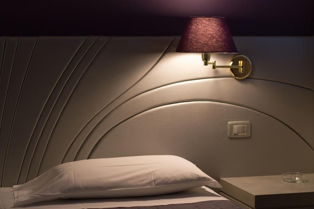 Hotel Alan Anzola dell'Emilia Eksteriør bilde