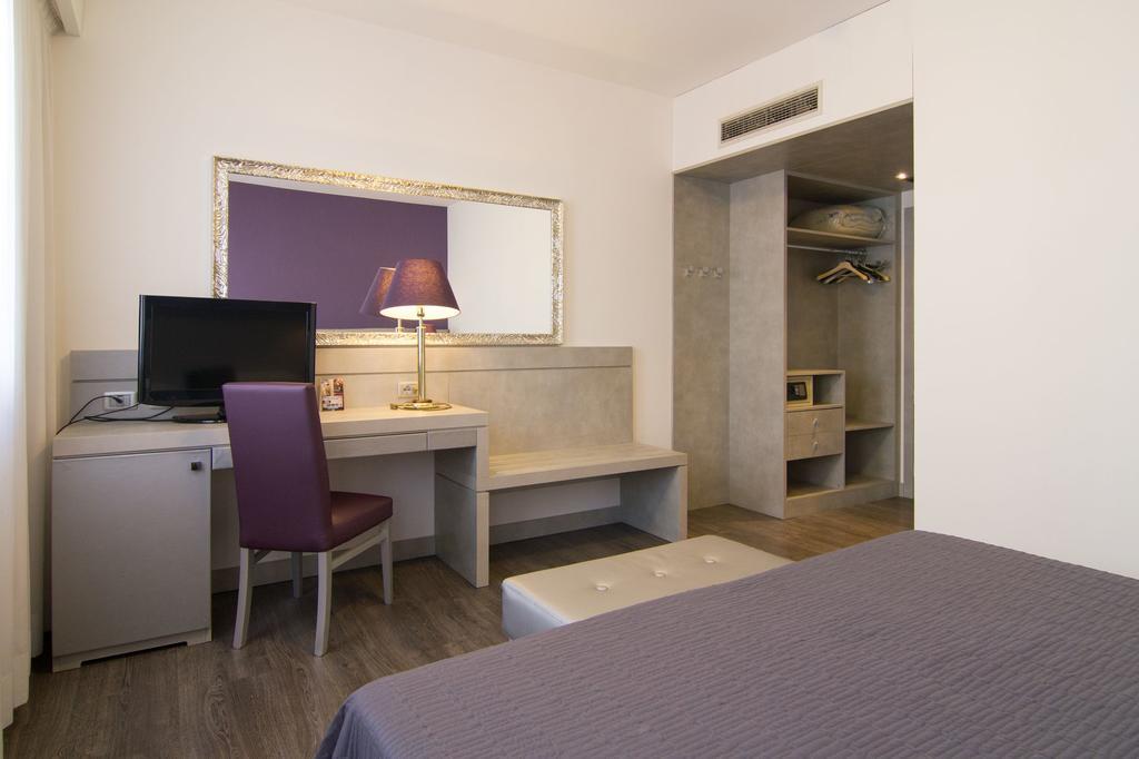 Hotel Alan Anzola dell'Emilia Eksteriør bilde