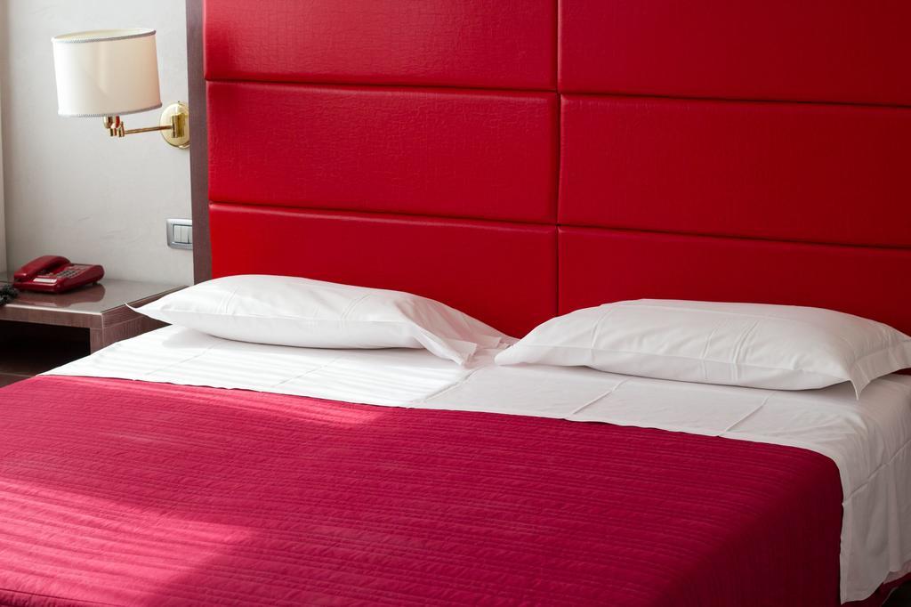 Hotel Alan Anzola dell'Emilia Eksteriør bilde